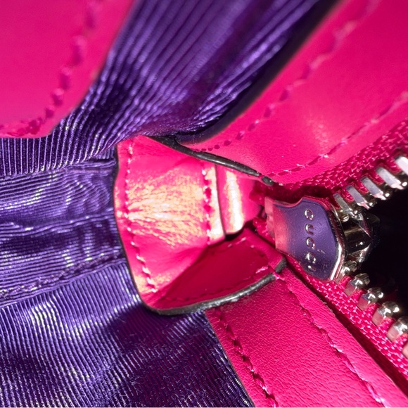 Authentic Gucci Matelasse Pink Quilted Crossbody Bag - Picture 4 of 17